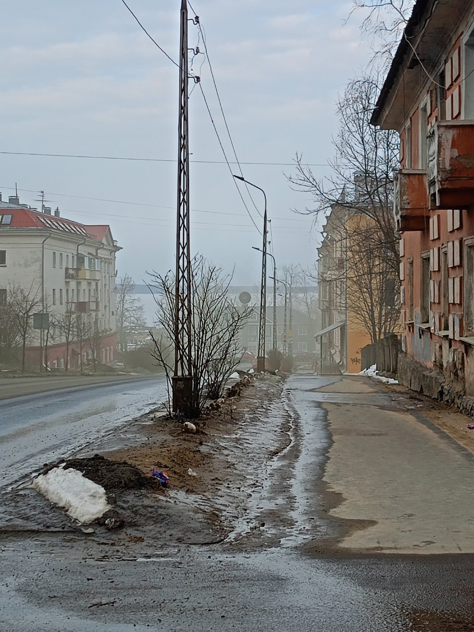 Жители Петрозаводска жалуются на запах гари | Фактор - новости Карелии